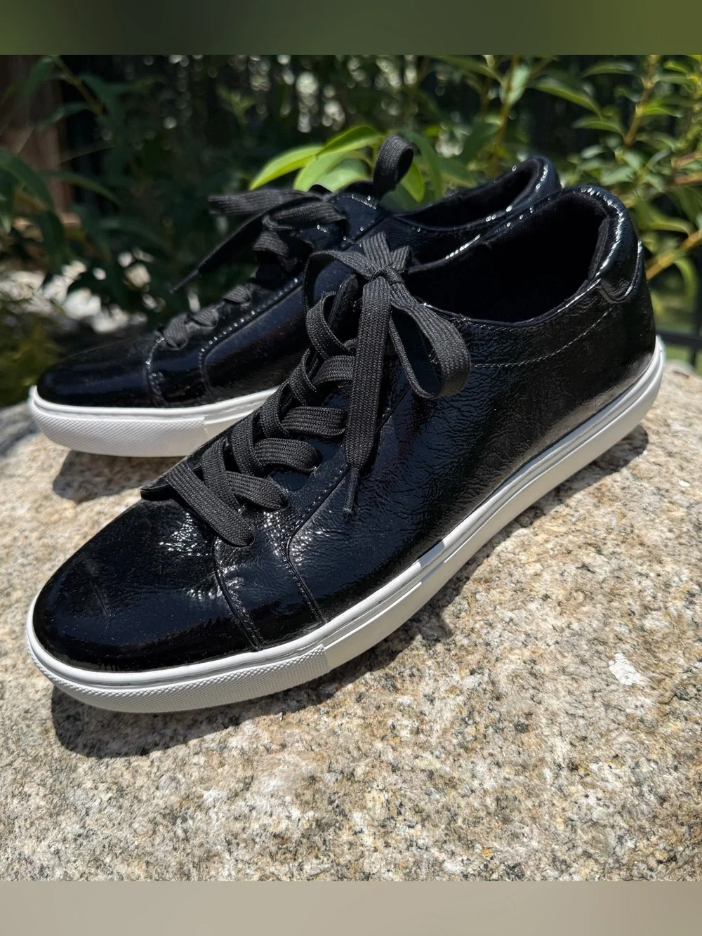 Kenneth Cole Black Patent Leather Sneakers Comfort Lace Up Casual Shoes 9M NWT